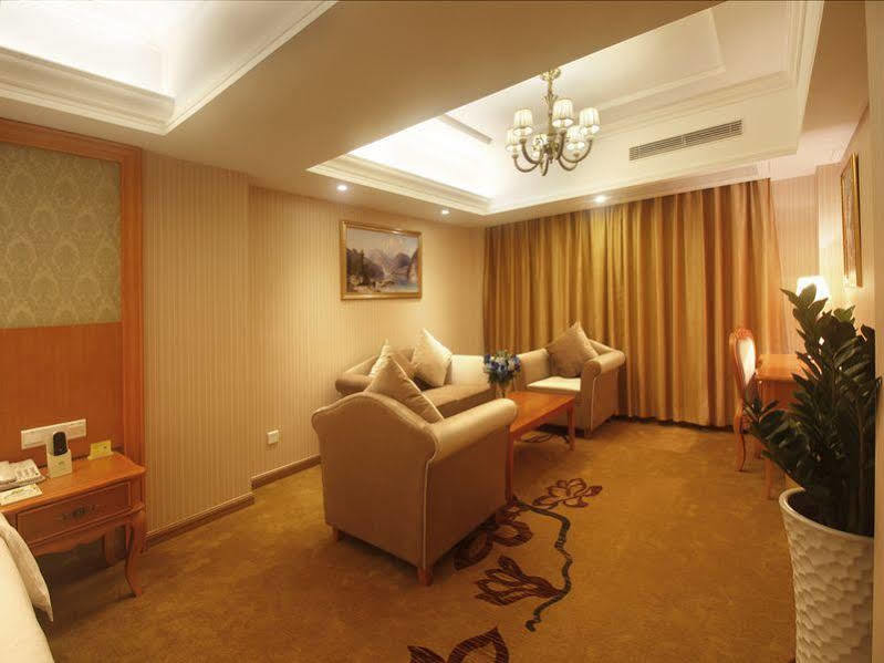Hanting Express Sanya The First Market Branch Hotel Eksteriør billede